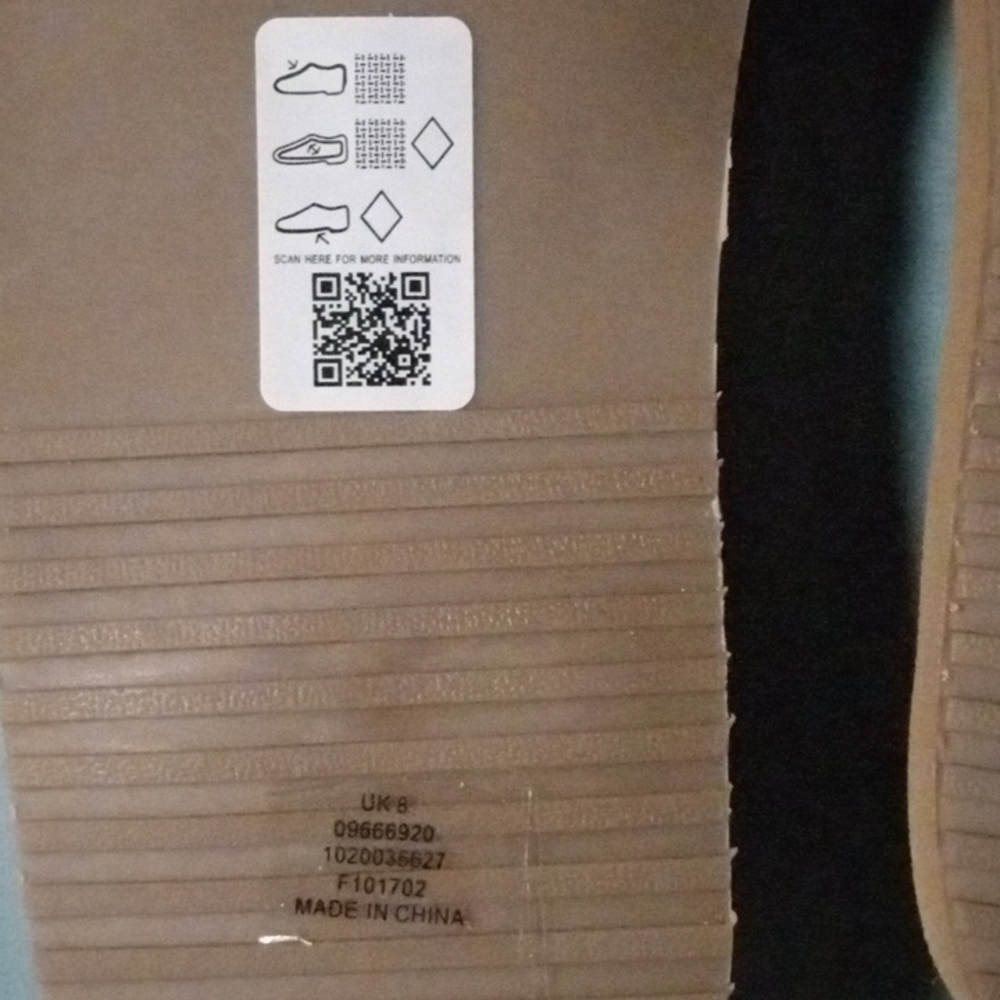 Beige sandals size 10 - Picture 3 of 4